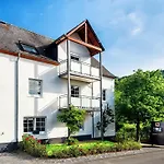 Weingut & Gaestehaus Christoph Cluesserath 4* Trittenheim