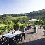 Bed & Breakfast Weingut & Gaestehaus Christoph Cluesserath Trittenheim