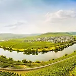 Gästehaus mit Weitblick im Weingut Christoph Clüsserath&Bernhard Eifel 4* Trittenheim