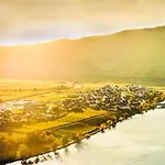 Weingut & Gaestehaus Christoph Cluesserath Bed & Breakfast 4*
