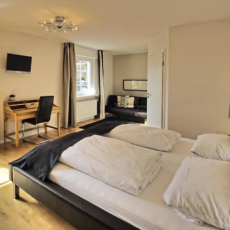 Bed & Breakfast Weingut & Gaestehaus Christoph Cluesserath Trittenheim