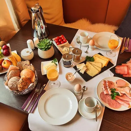 Bed & Breakfast Weingut & Gaestehaus Christoph Cluesserath 4*