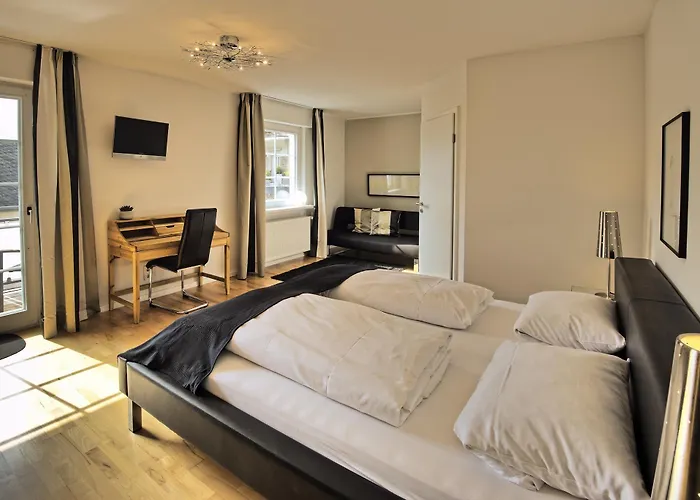 Weingut & Gaestehaus Christoph Cluesserath