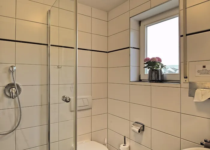 Weingut & Gaestehaus Christoph Cluesserath Bed & Breakfast 4*