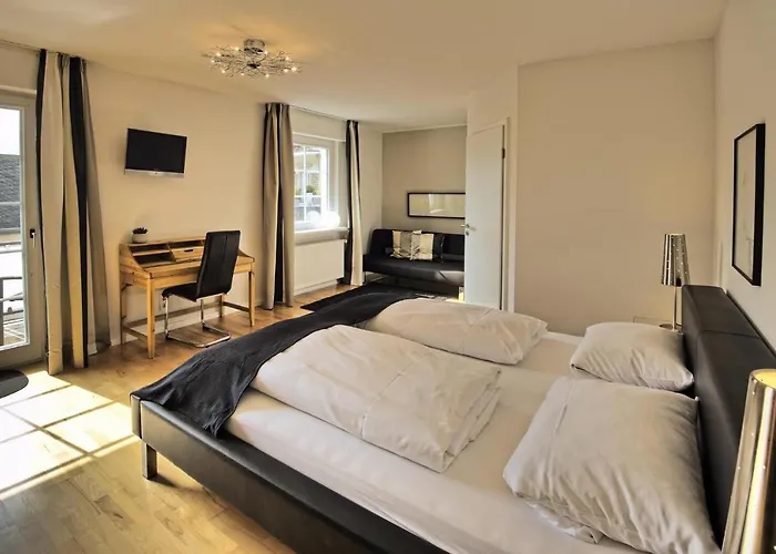 Bed & Breakfast Weingut & Gaestehaus Christoph Cluesserath Trittenheim