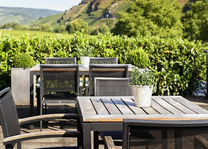 Weingut & Gaestehaus Christoph Cluesserath Bed & Breakfast 4*